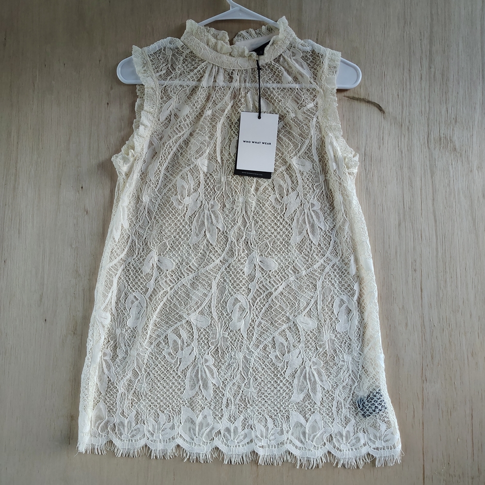Who What Wear Ivory Floral Lace Top